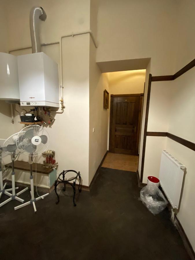 Апартаменти Королівські На Вулиці Лесі Українки 19 利沃夫 外观 照片